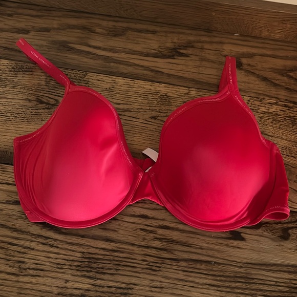 Victoria Secret Bra 36DD - Picture 1 of 3